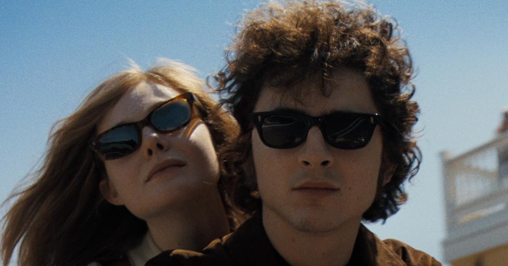 ภาพยนตร์ชีวประวัติของ Bob Dylan เรื่อง 'A Complete Unknown' เปิดตัวติดอันดับบ็อกซ์ออฟฟิศในสหราชอาณาจักรและไอร์แลนด์