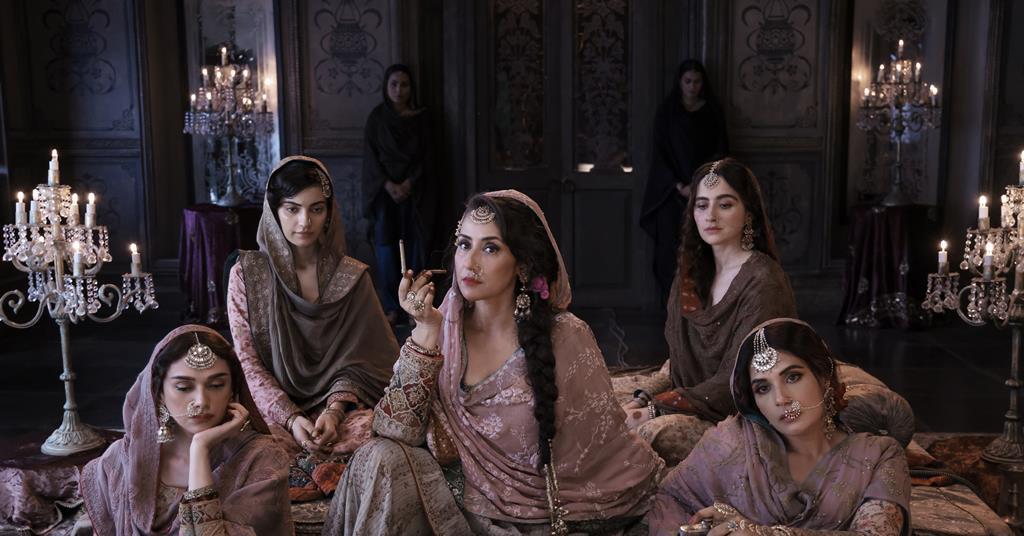 'Heeramandi: The Diamond Bazaar' của Sanjay Leela Bhansali được Netflix đổi mới
