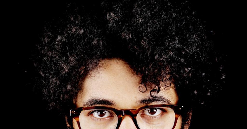 Richard Ayoade Features Screen