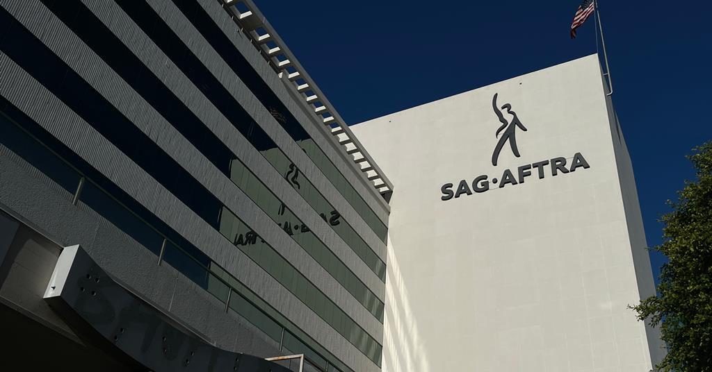 SAG-AFTRA lehnt die Fusion von Paramount und WBD ab, solange keine ...