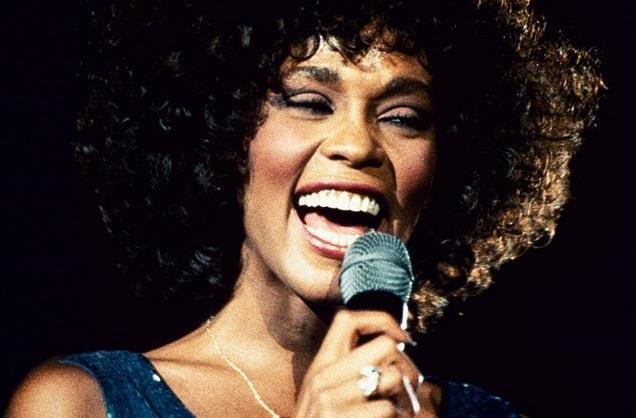 https://d1nslcd7m2225b.cloudfront.net/Pictures/1024x536/1/3/9/1259139_1238229_WHITNEY-HOUSTON---Credit-Photo-Michel-Comte.jpg