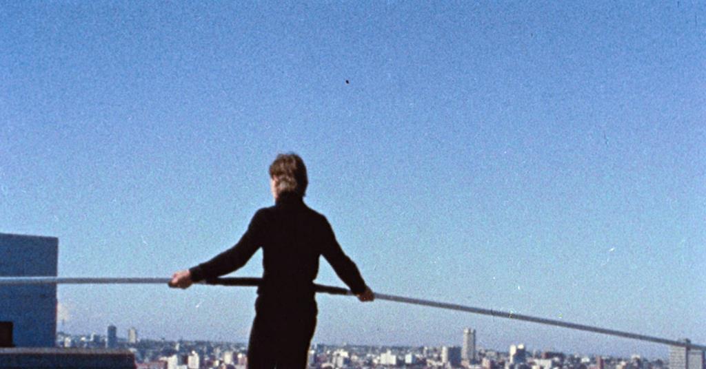 Review: Man On Wire (documentary) – Me, you, and the critics in my head.
