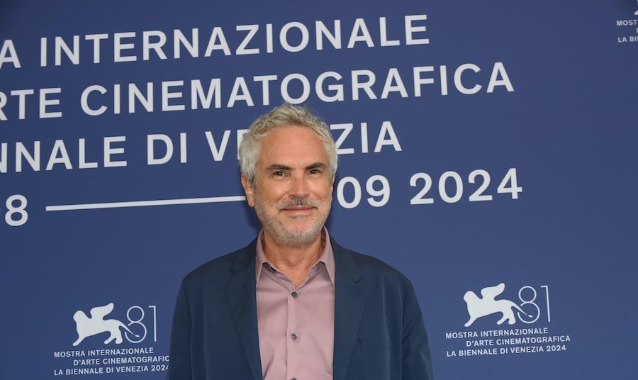 阿方索·卡隆 (Alfonso Cuaron) 谈及在威尼斯为 Apple TV+ 剧集《免责声明》进行的漫长拍摄：“我真的很同情演员们”