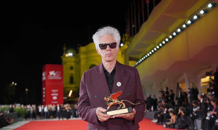 Jim Jarmusch’s ‘father mother sister brother’ wins at the Venice Film Festival Golden Lion; “The voice of Hind Rajab”, Benny Safdie takes prices