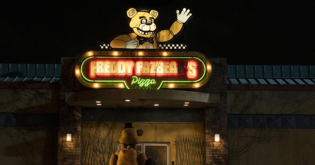 Five Nights at Freddy's Signature Games Scare-in-the-Box