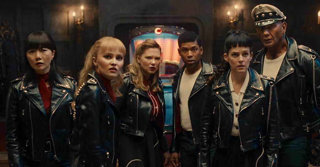 ‘Alpha Gang’ review: Chris Pine, Léa Seydoux and Cate Blanchett are stylish alien invaders in diverting, overstretched sci-fi