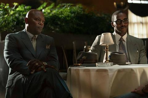 Apple เลื่อนการสตรีมมิ่ง และฉายภาพยนตร์เรื่อง 'The Banker'