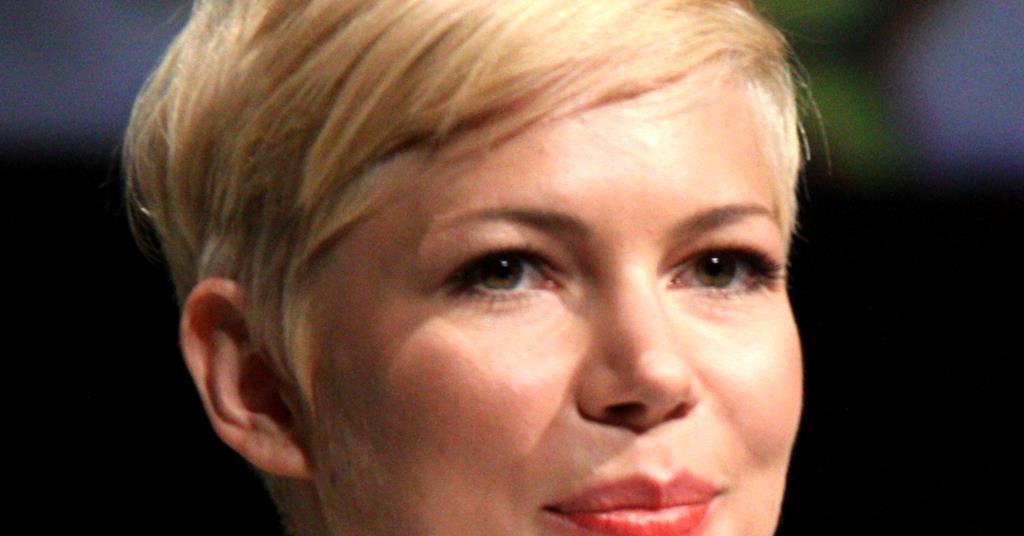 Michelle Williams đóng vai Katherine Parr trong 'Firebrand' của Karim Aïnouz (độc quyền)