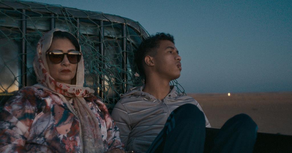 'The Damned Don't Cry': Đánh giá Venice