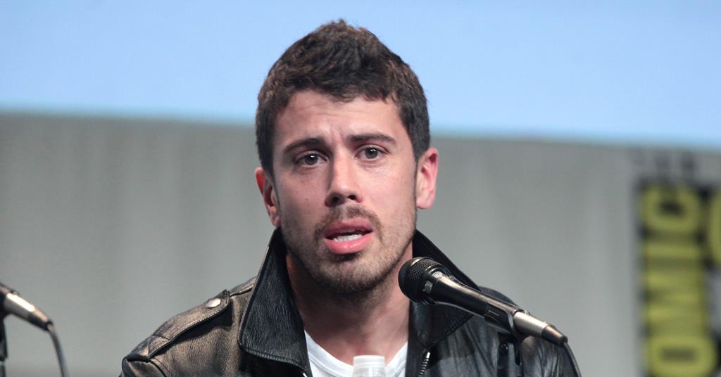 Toby Kebbell - Wikipedia