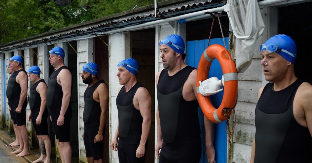 หนังตลกของ Rob Brydon เรื่อง 'Swimming With Men' ปิดเทศกาลภาพยนตร์เอดินเบอระปี 2018