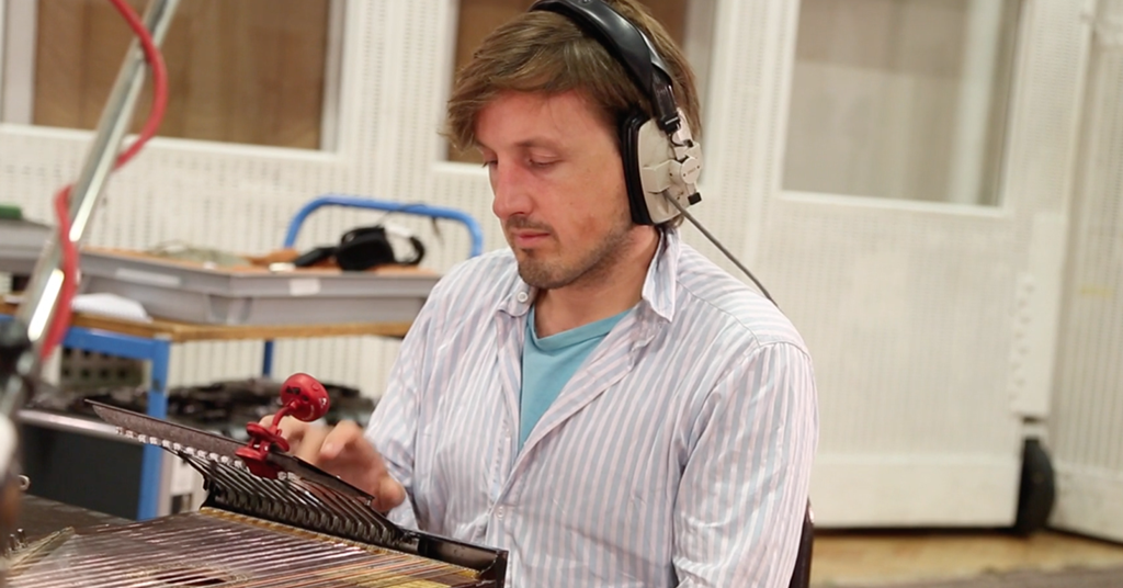 Daniel Pemberton Talks Composing Steve Jobs Features Screen daniel pemberton talks composing steve