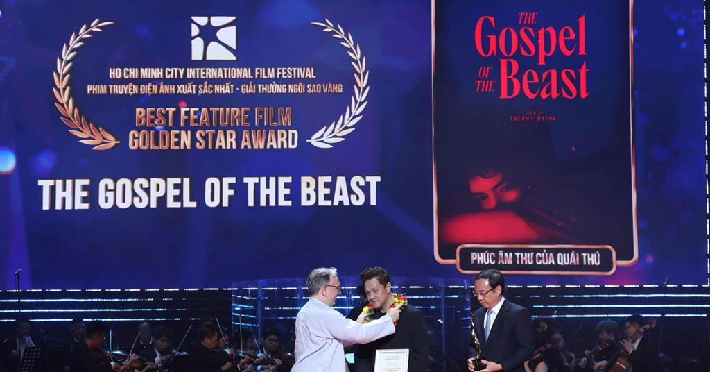 'The Gospel Of The Beast' giành giải cao nhất tại liên hoan phim TP.HCM lần thứ nhất, khi nhiều tựa phim bị rút khỏi danh sách