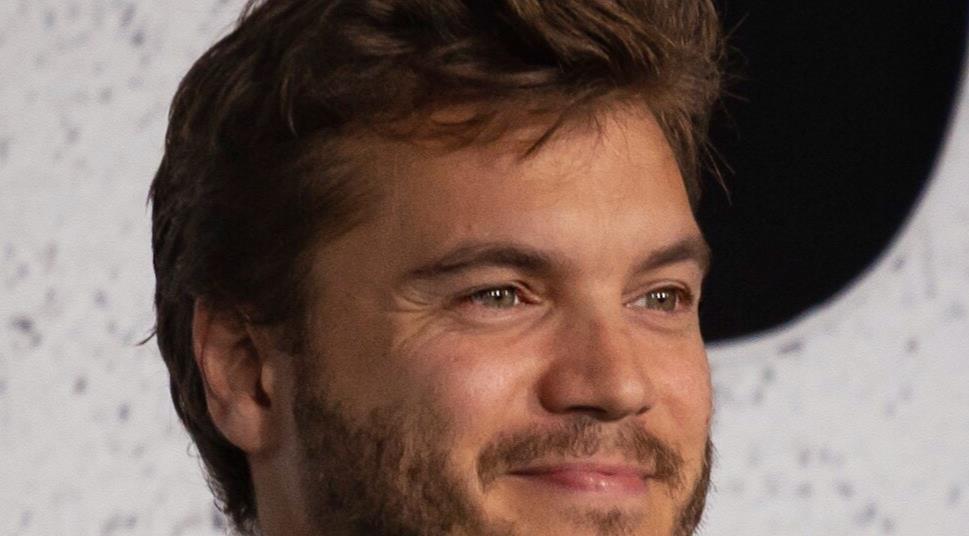 埃米尔·赫希（Emile Hirsch）饰演光度图片EFM销售标题“谴责”