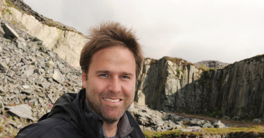 The ascent of Mount Olympus Features Screen