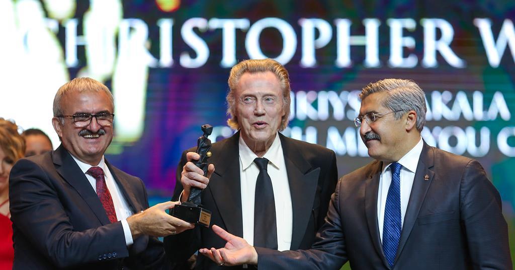 Antalya Film Festival Opens With Hollywood Glamour And Refugee Drama News Screen