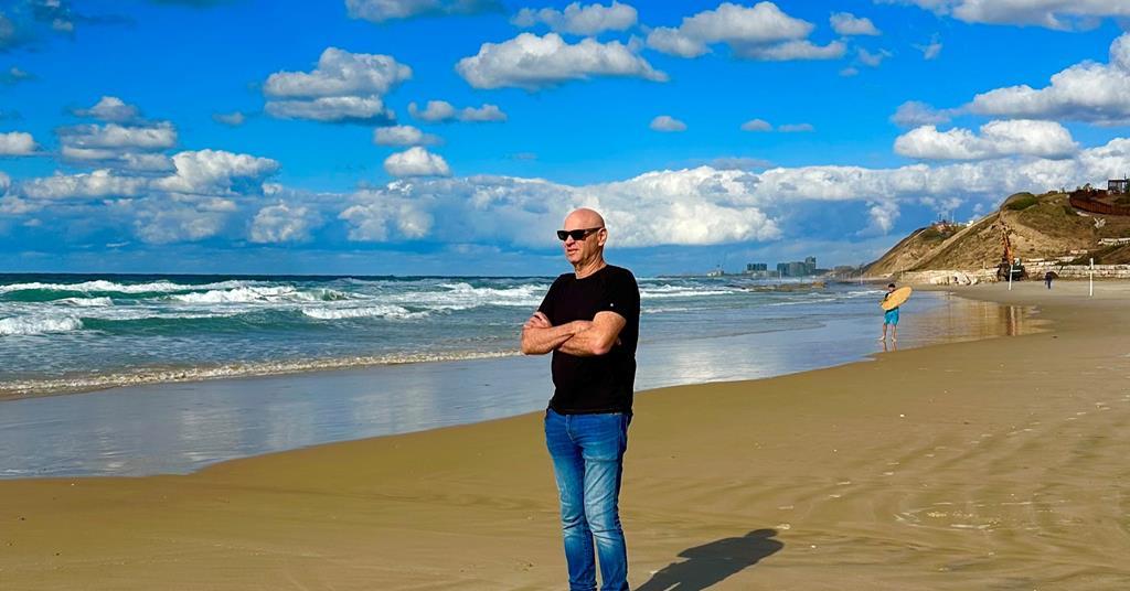 “The street between us”, Rescue Mission Doc in the center of Tiff controversy to leave us free “The street between us”, Rescue Mission Doc in the center of Tiff controversy to leave us free