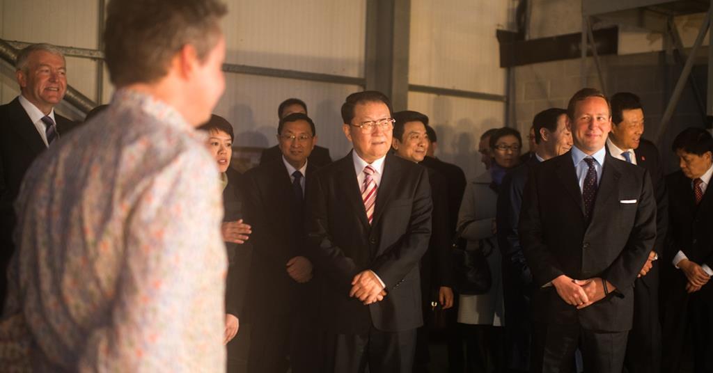 Chinese delegation visits Pinewood Features Screen