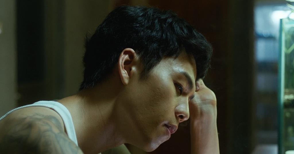 'ความรักคือปืน': บทวิจารณ์เวนิส