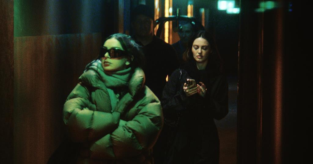 MOMENT('81MOVIE MATE 100%+MODERN SOUL P… The Moment' review: Singer Charli XCX lampoons her Brat-era fame