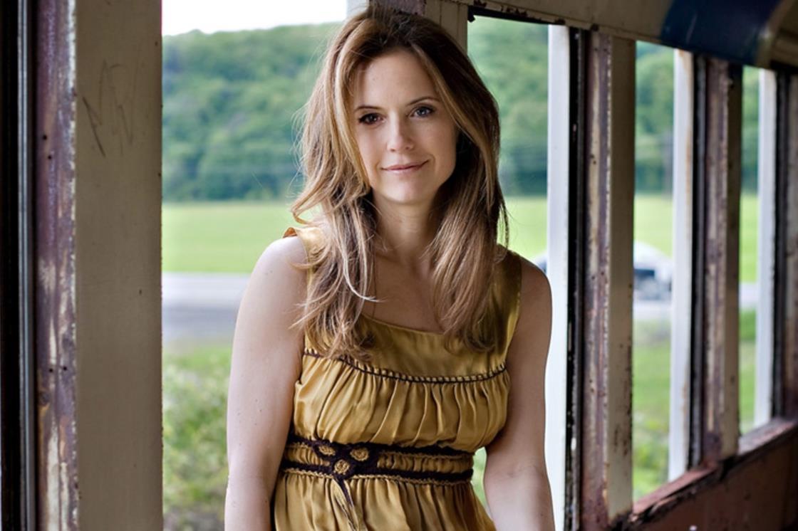 kelly-preston-jerry-maguire-and-twins-actress-dies-aged-57-news