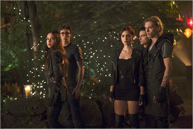 The Mortal Instruments City Of Bones Reviews Screen