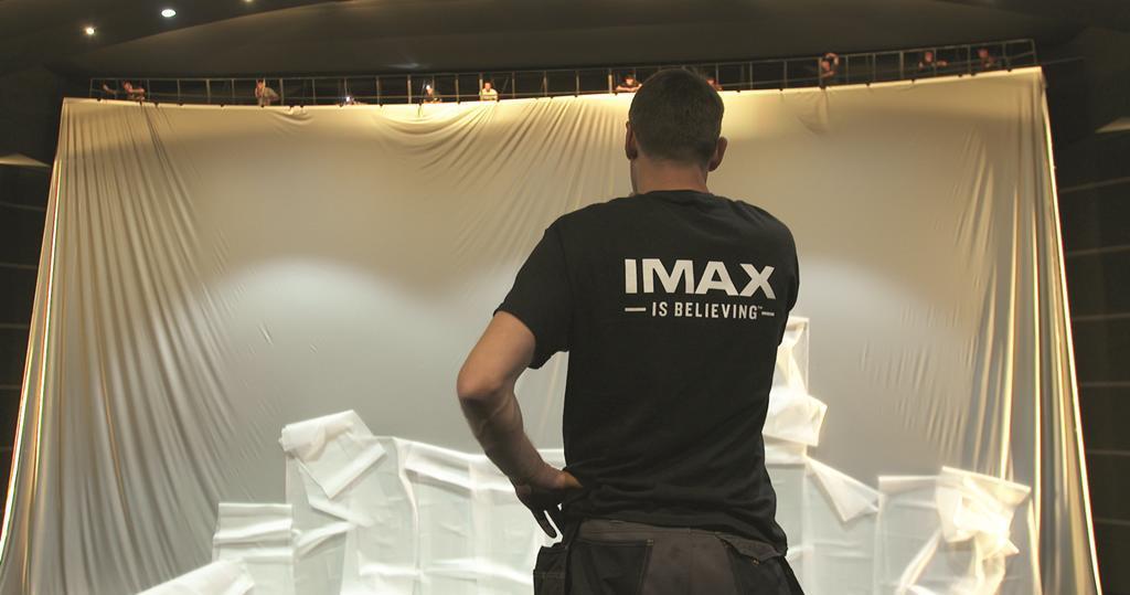 Imax Big And Bigger Features Screen
