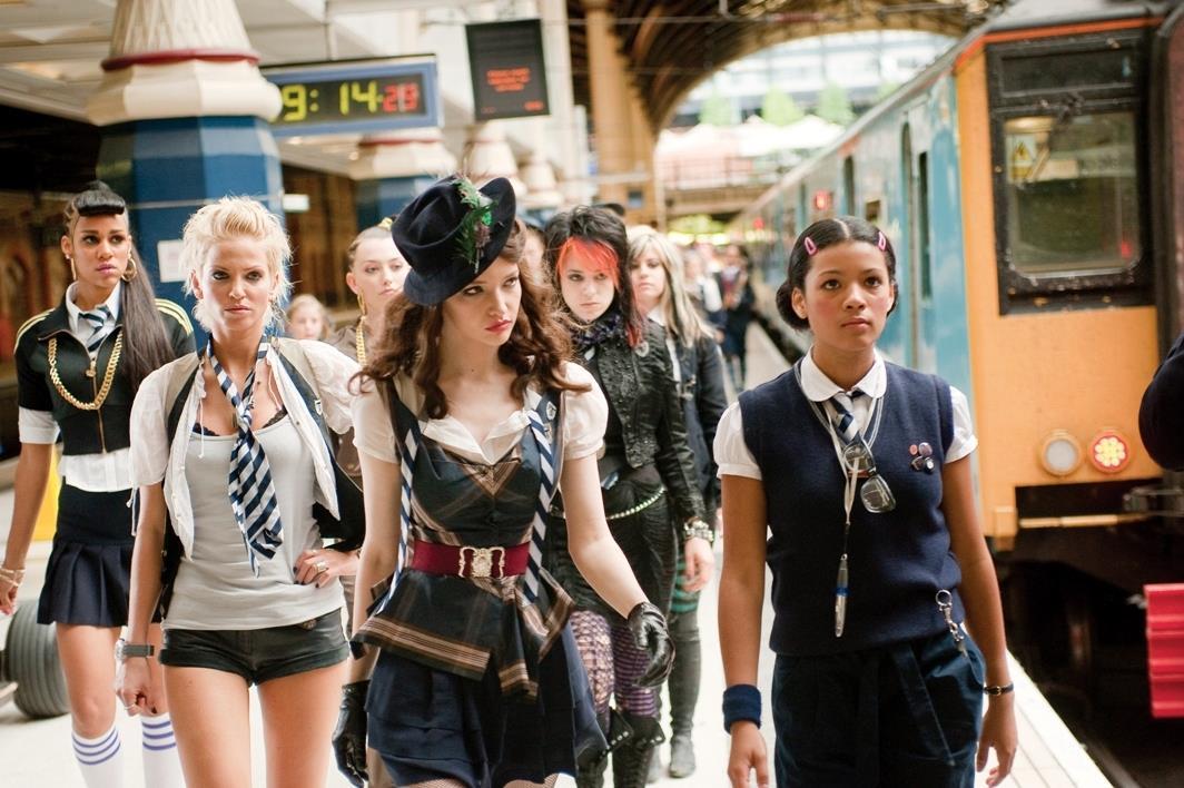 St Trinian S 2 The Legend Of Fritton S Gold Reviews Screen
