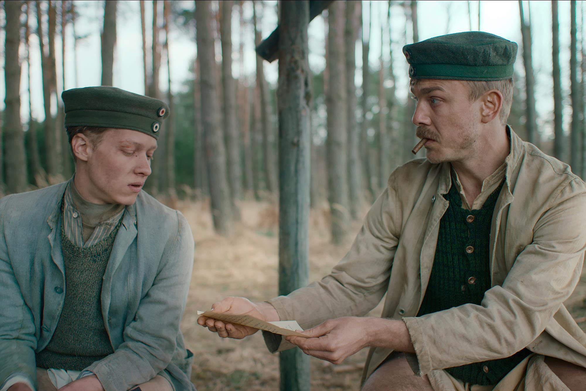 Edward Berger breaks down four key scenes from ‘All Quiet On The