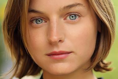 Emma Corrin Netflix 3x2