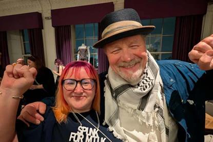Access coordinator Rhona McKenzie Lang with actor Peter Mullan