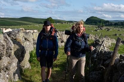 COMPOSTELLE_© 2025 Marie-Camille Orlando - Eveya Productions - Page Films - Apollo Films Distribution - France 3 Cinéma - Auvergne-Rhône-Alpes Cinéma- Artémis Productions_DSC00967(1)