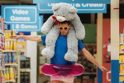 Roofman_Dir Derek Cianfrance