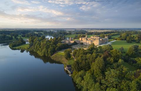 Blenheim-Palace-aerial-summer-lake-water-terrace. © Blenheim Palace 2020 