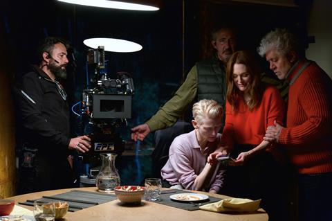 008_BACKSTAGE_HD
