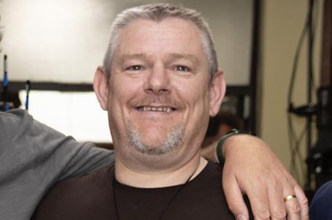 John Davidson c Graeme Hunter