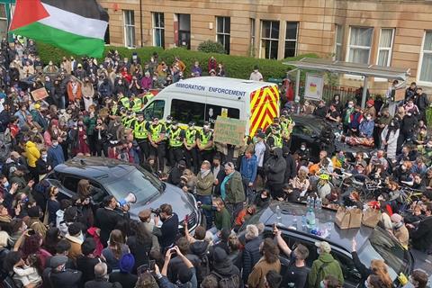 'Everybody To Kenmure Street'