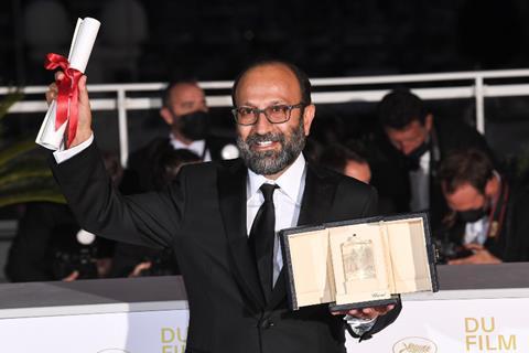 Farhadi with Cannes’ grand prix_Credit Anthony Harvey-Shutterstock