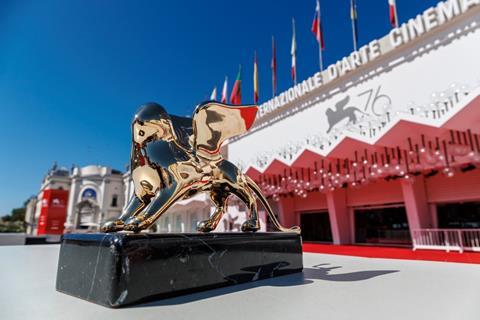 Leone d'oro (Credits La Biennale di Venezia - foto ASAC)