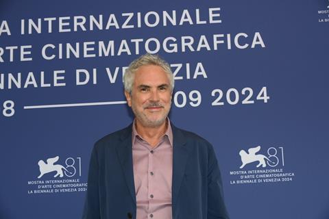 93880-PHOTOCALL_-_DISCLAIMER_-_Director_Alfonso_Cuar__n__1___Credits_Giorgio_Zucchiatti_La_Biennale_di_Venezia_-_Foto_ASAC_