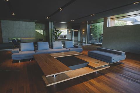 Living room table designed by Bahk Jong Sun_1층거실 거실 테이블(박종선)