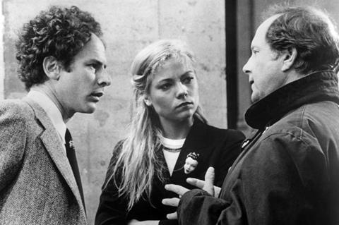 BAD TIMING, Art Garfunkel, Theresa Russell, director Nicolas Roeg on set, 1980_Credit World Northal-courtesy Everett Collection_HBHWJB