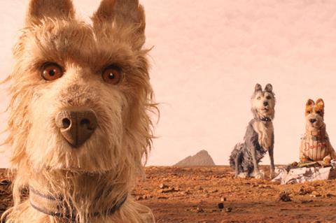 Isle of Dogs fox searchlight