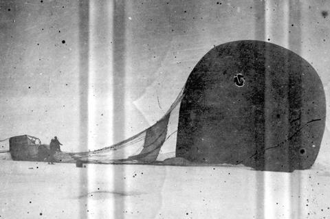 Â©Tombeau-de-glace_SEPPIA_Dixit-International_RELATION04-Media_20246.5.1_6.5.1 - FranÃ§ois Gruson