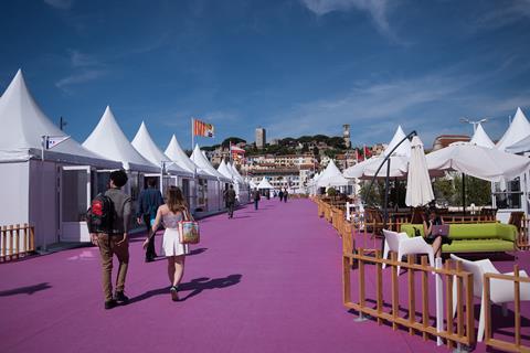 cannes marche international village