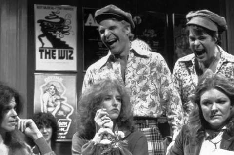 Steve Martin, Dan Aykroyd, Gilda Radner, Laraine Newman, Jane Curtain in an early episode of 'SNL'