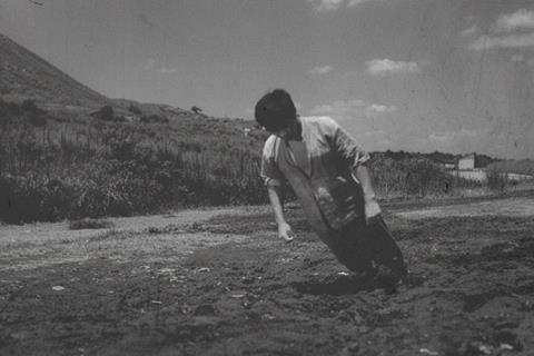 Shadow Hill: Of Spirits And Men