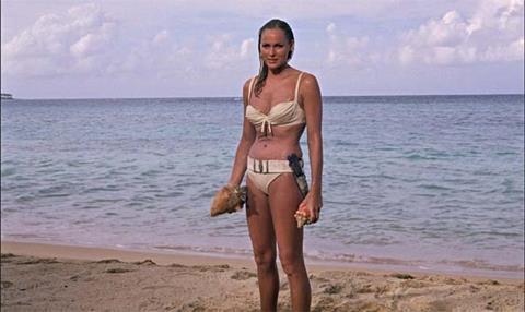 Dr_No_Ursula_Andress.jpg