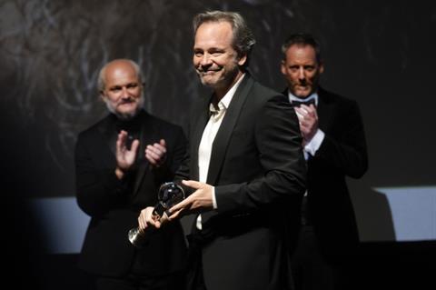 actor-peter-sarsgaard