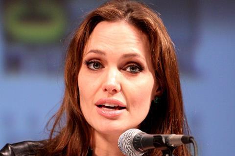 976px-Angelina_Jolie_by_Gage_Skidmore